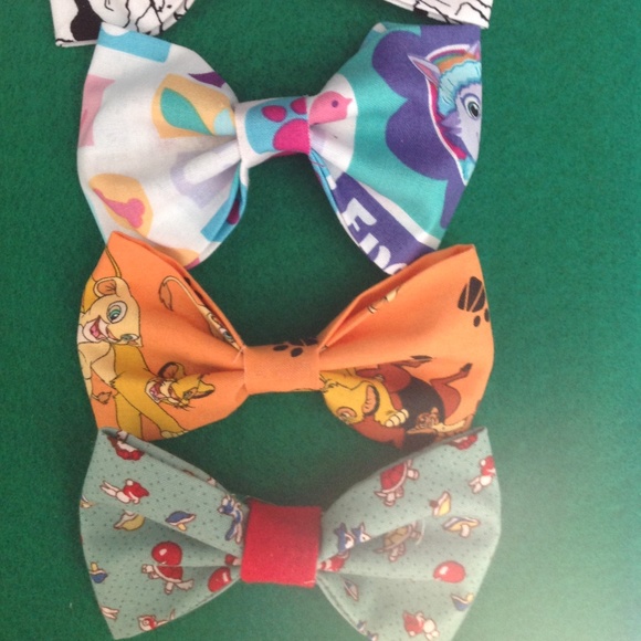 Four pack Character Bows for girls/boys - Picture 1 of 2